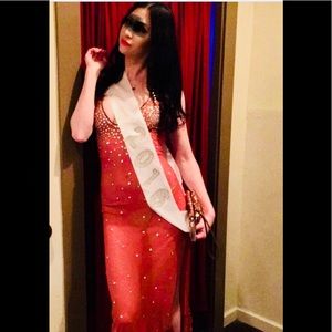 Brow Hand Mand Diamondessed Gown